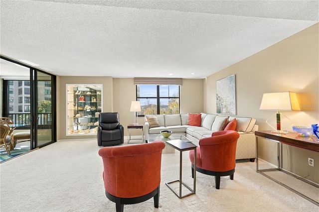 8701 MIDNIGHT PASS ROAD 304A, Sarasota, FL 34242