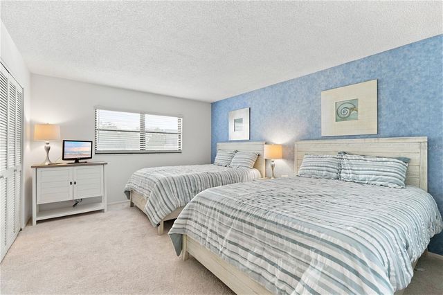 8701 MIDNIGHT PASS ROAD 304A, Sarasota, FL 34242