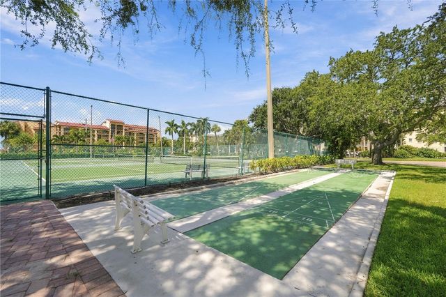 8701 MIDNIGHT PASS ROAD 304A, Sarasota, FL 34242