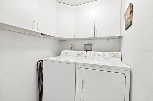 8701 MIDNIGHT PASS ROAD 304A, Sarasota, FL 34242