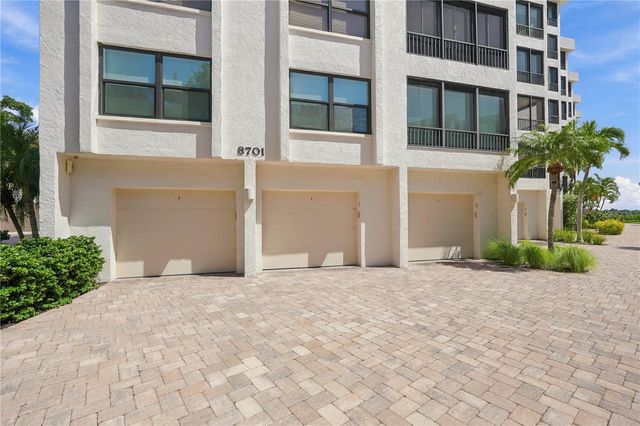 8701 MIDNIGHT PASS ROAD 304A, Sarasota, FL 34242