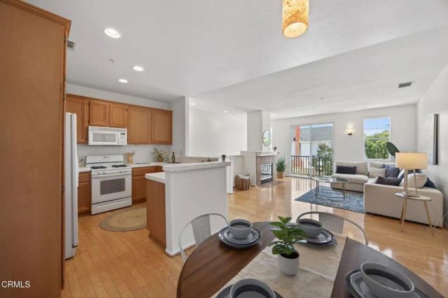 2389 N Ventura Avenue, Ventura, CA 93001