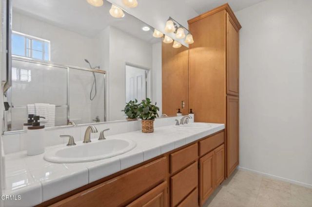 2389 N Ventura Avenue, Ventura, CA 93001