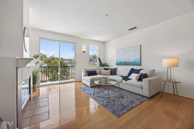 2389 N Ventura Avenue, Ventura, CA 93001