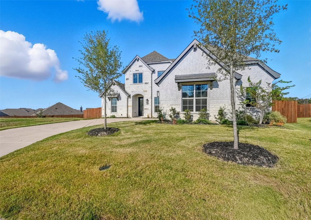 3817 Amber Road, Midlothian, TX 76065