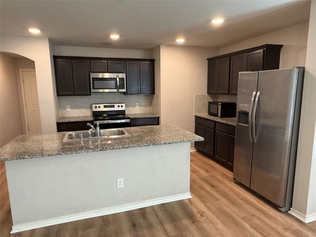 945 Newby Lane, Fate, TX 75189
