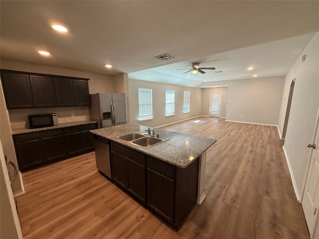 945 Newby Lane, Fate, TX 75189