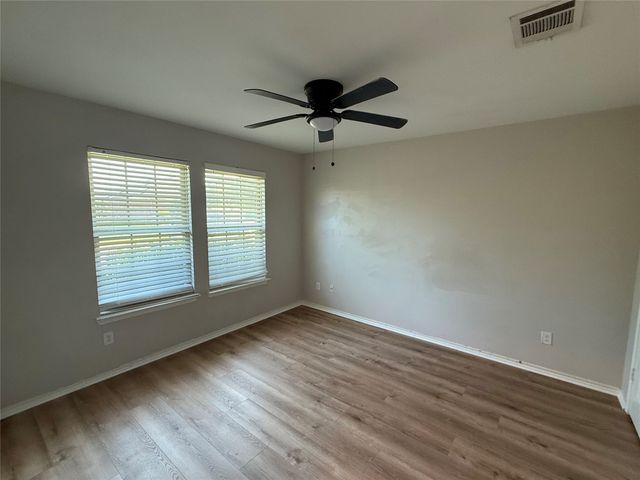 945 Newby Lane, Fate, TX 75189
