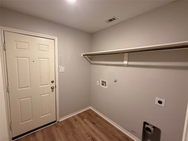 945 Newby Lane, Fate, TX 75189