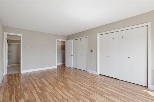 400 Ascot Drive 3E, Park Ridge, IL 60068