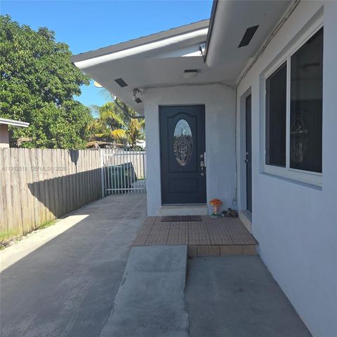 7401 SW 21st St, Miami, FL 33155