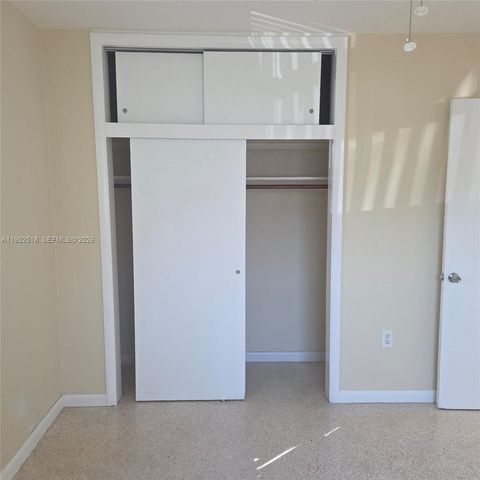 7401 SW 21st St, Miami, FL 33155