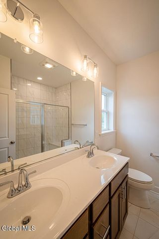 49 Heritage Way, Bethlehem, NY 12158