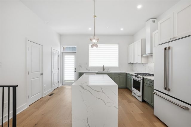 4312 Summit St, Lawrenceville, PA 15201
