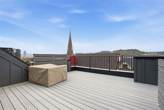 4312 Summit St, Lawrenceville, PA 15201