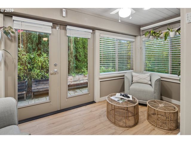 815 E Ave, Lake Oswego, OR 97034