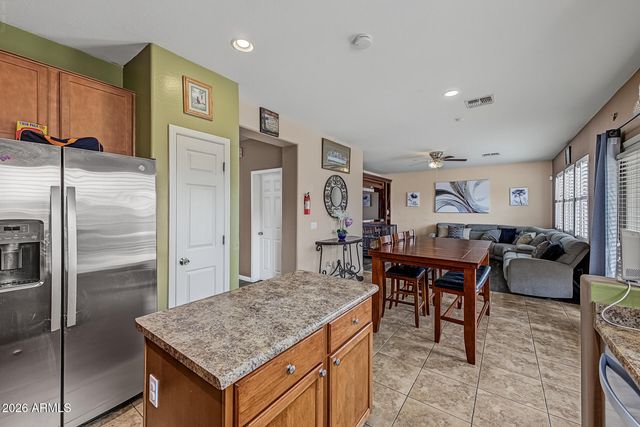 7417 W FLORENCE Avenue, Phoenix, AZ 85043