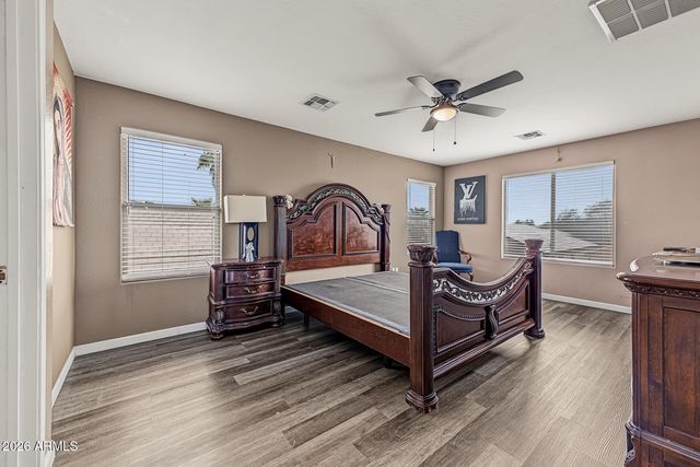 7417 W FLORENCE Avenue, Phoenix, AZ 85043