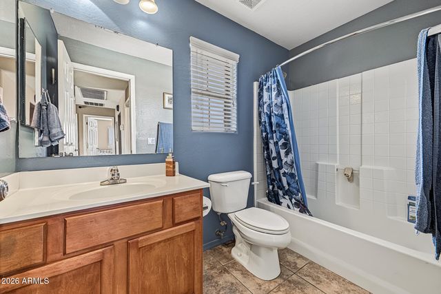 7417 W FLORENCE Avenue, Phoenix, AZ 85043
