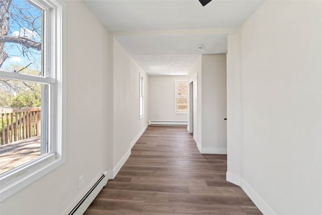 320 E Gray Street, Des Moines, IA 50315