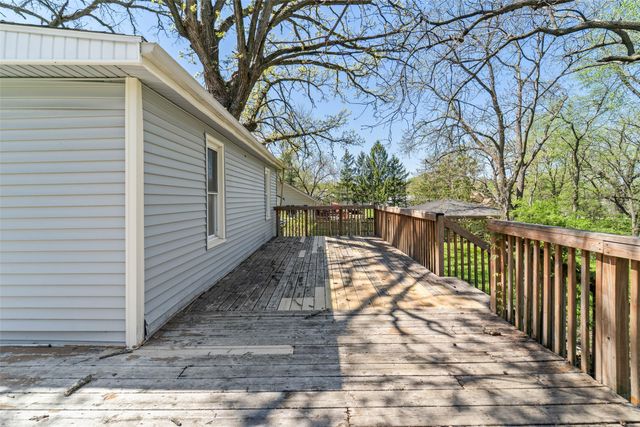 320 E Gray Street, Des Moines, IA 50315