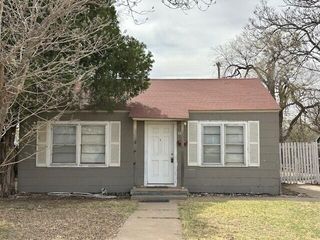 2011 38th Street, Lubbock, TX 79412