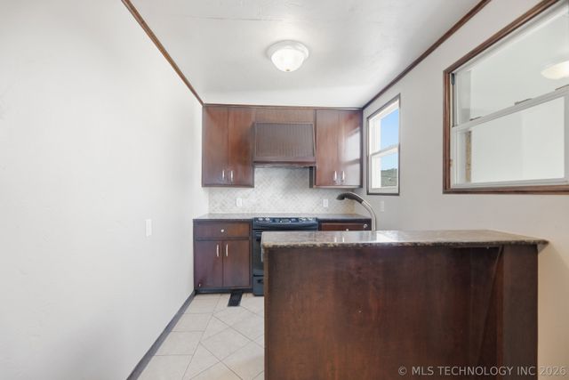 246 S 67th East Avenue, Tulsa, OK 74112
