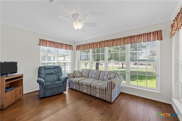 1018 Shilling Drive, Elm Mott, TX 76640