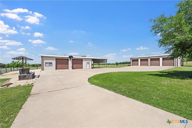 1018 Shilling Drive, Elm Mott, TX 76640