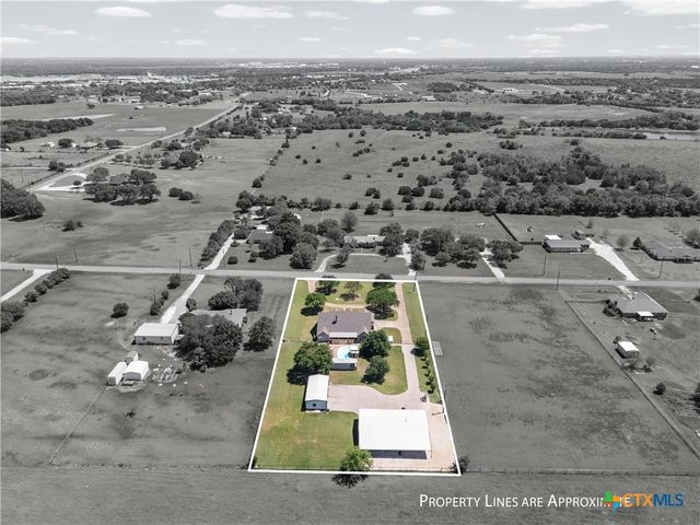 1018 Shilling Drive, Elm Mott, TX 76640