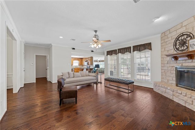 1018 Shilling Drive, Elm Mott, TX 76640