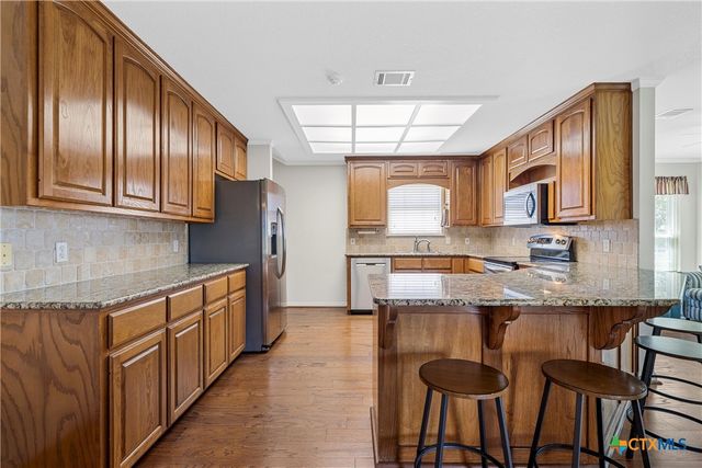 1018 Shilling Drive, Elm Mott, TX 76640