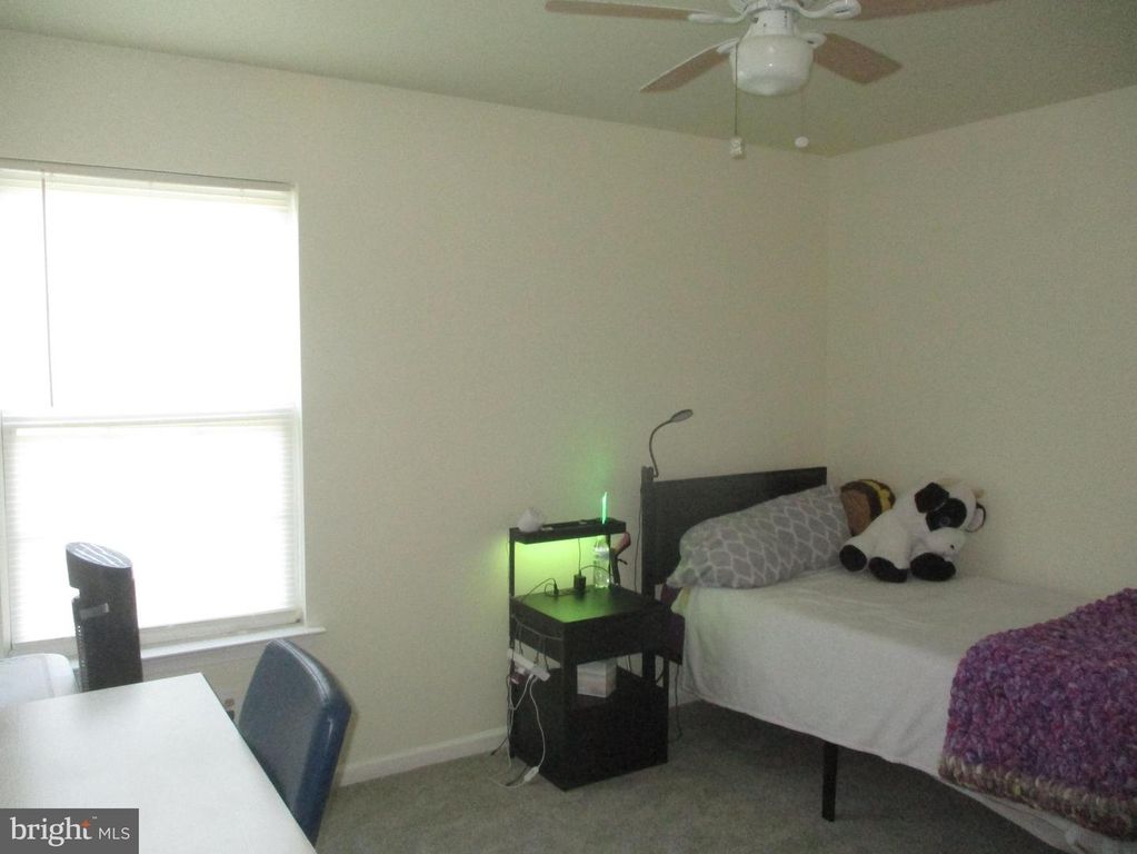 Image 9 of property listing at 94 CHESTNUT DR, Elkton, MD 21921