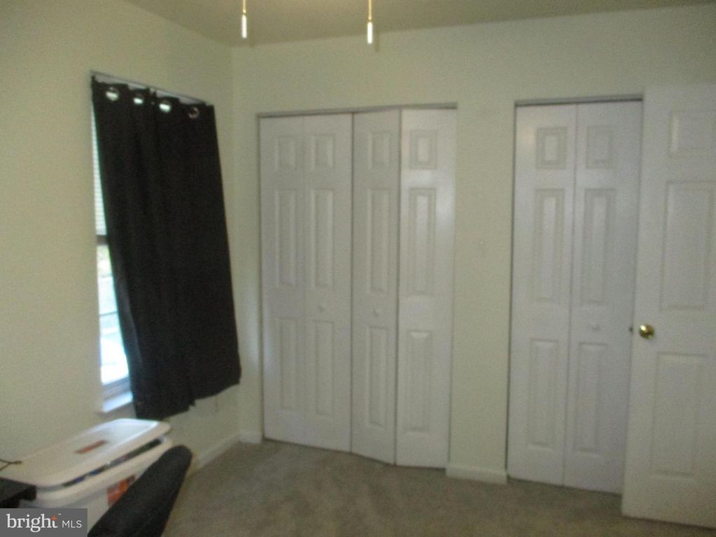 Image 12 of property listing at 94 CHESTNUT DR, Elkton, MD 21921