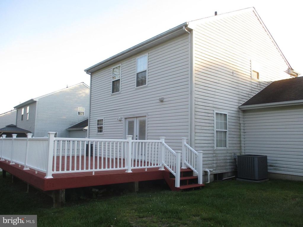 Image 15 of property listing at 94 CHESTNUT DR, Elkton, MD 21921