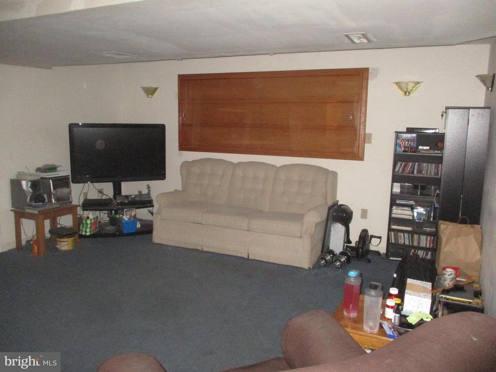 Image 5 of property listing at 94 CHESTNUT DR, Elkton, MD 21921