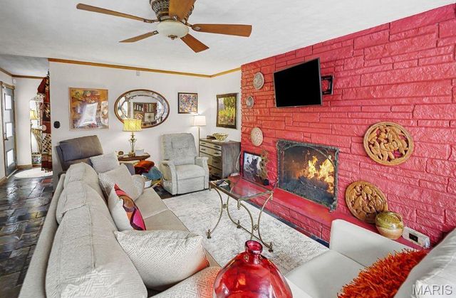 1237 Gerber Road, Edwardsville, IL 62025