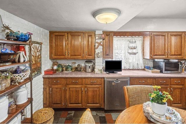 1237 Gerber Road, Edwardsville, IL 62025