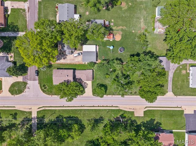 1237 Gerber Road, Edwardsville, IL 62025