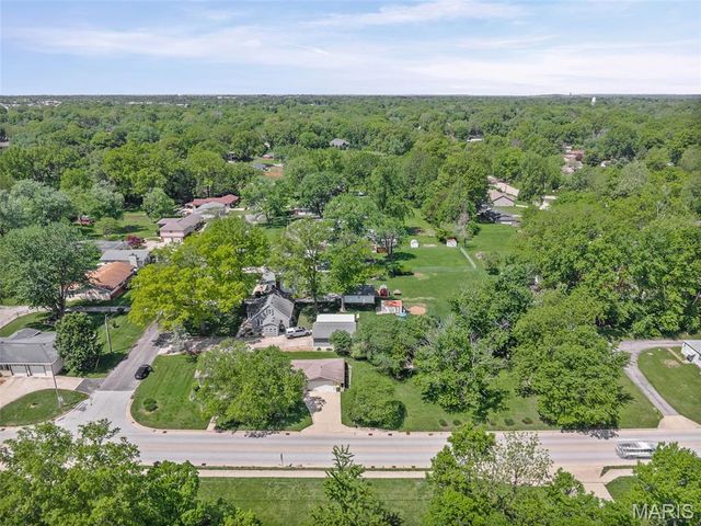 1237 Gerber Road, Edwardsville, IL 62025