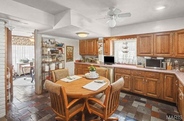 1237 Gerber Road, Edwardsville, IL 62025