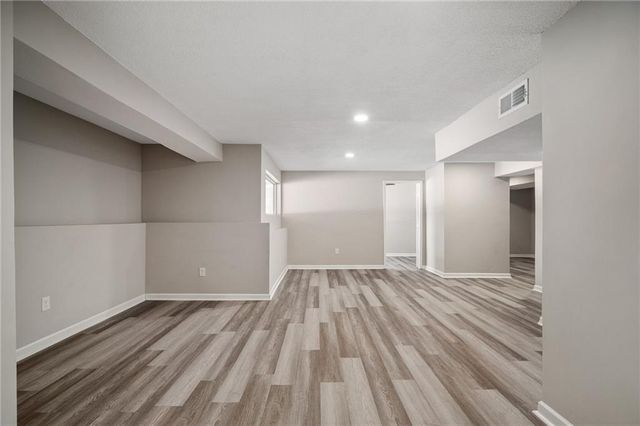 19612 W 98th Terrace, Lenexa, KS 66220