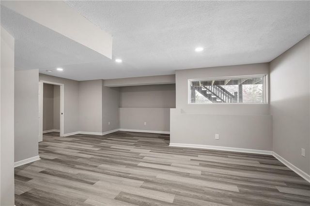 19612 W 98th Terrace, Lenexa, KS 66220