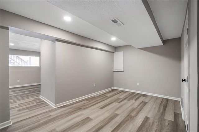 19612 W 98th Terrace, Lenexa, KS 66220