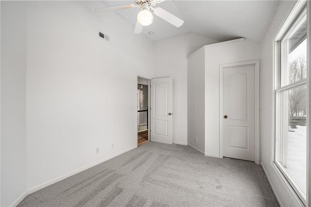 19612 W 98th Terrace, Lenexa, KS 66220