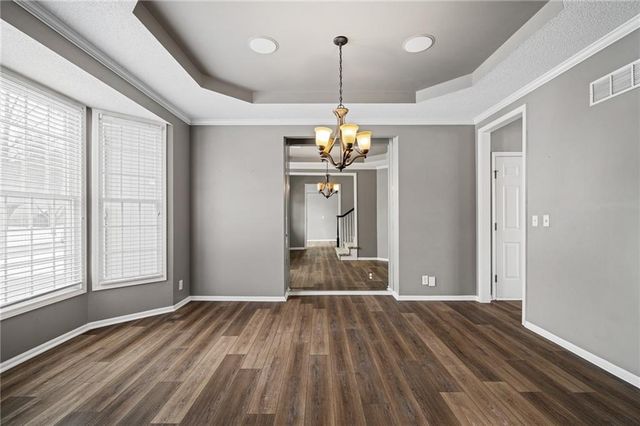 19612 W 98th Terrace, Lenexa, KS 66220