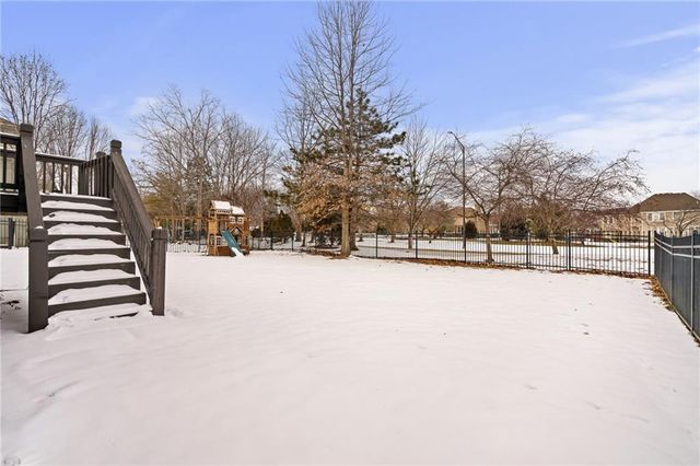 19612 W 98th Terrace, Lenexa, KS 66220