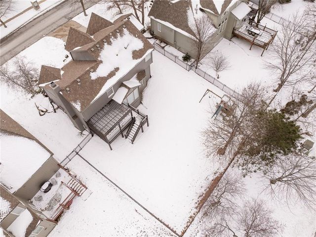 19612 W 98th Terrace, Lenexa, KS 66220