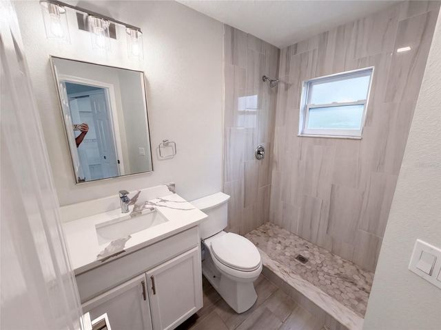 8165 RIDGE ROAD, Weeki Wachee, FL 34613