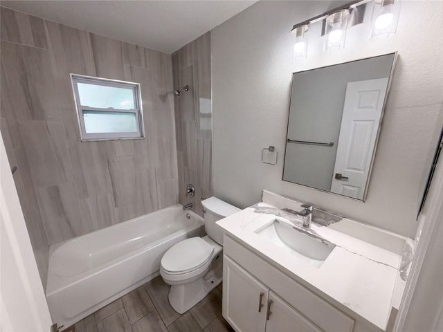 8165 RIDGE ROAD, Weeki Wachee, FL 34613